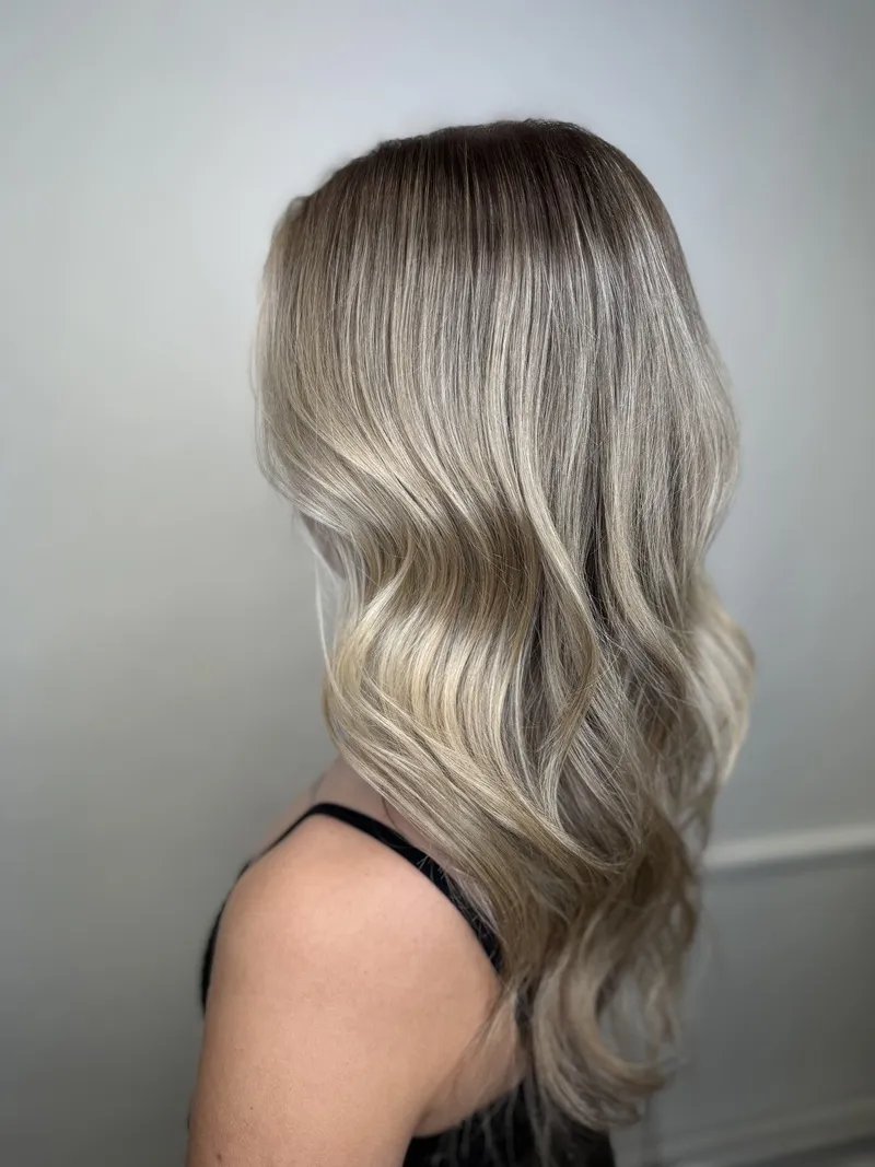 Zesvětlování vlasů technika Balayage